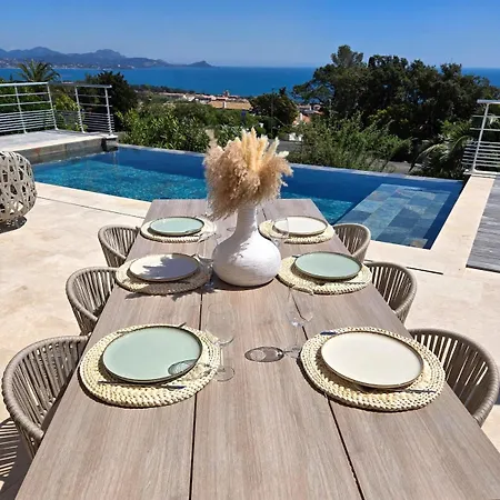 Bali, Magnifique Vue Et Esterel Villa